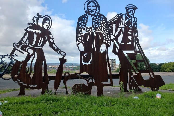 3 Hours Football Stadiums E-Bike Tour in United Kingdom - Anfield: allow time for the football story