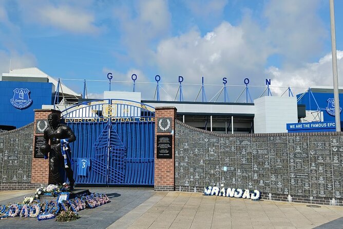 3 Hours Football Stadiums E-Bike Tour in United Kingdom - Through the university to Everton Park