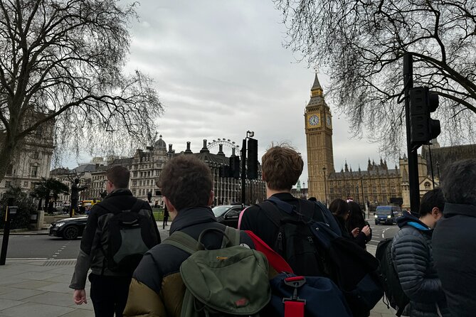 30 Major London Attractions Walking Tour With Photos - Piccadilly Circus and Leicester Square: London at its loudest