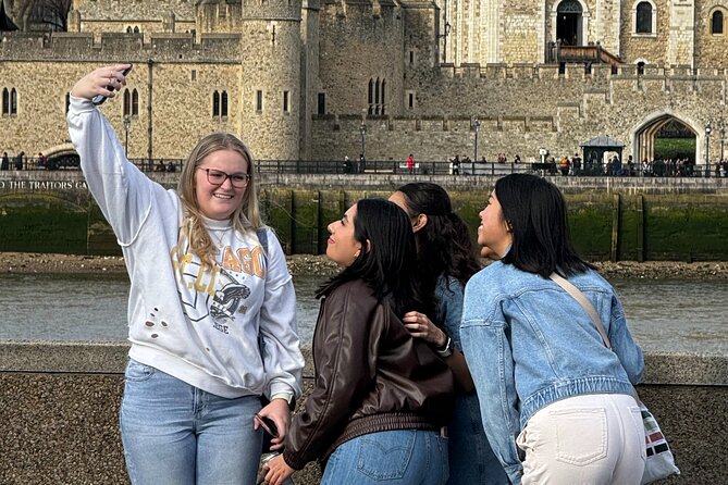 30 Major London Attractions Walking Tour With Photos - What $67.18 buys you
