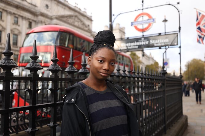 60-Minute Private Photoshoot Tour near Bigben and London Eye - Reviewing and receiving your photographs