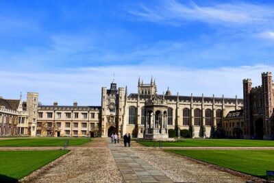 7 Day Tour Exploring England and Scotland starting from London