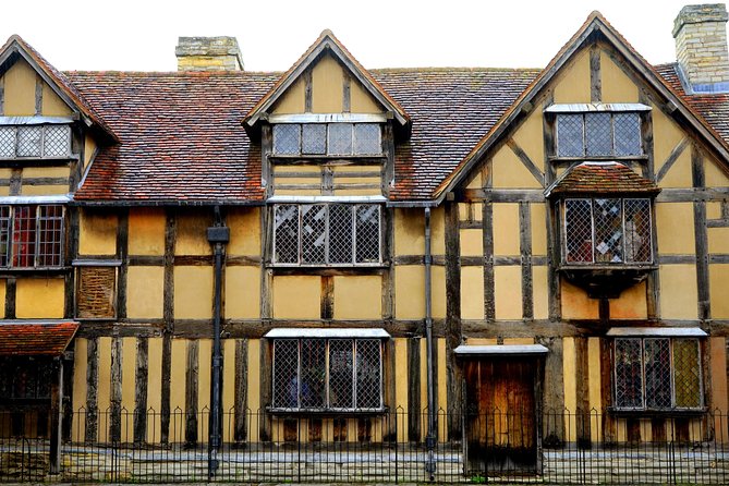 7 Day Tour Exploring England and Scotland starting from London - Stratford-upon-Avon and Bicester finish the trip