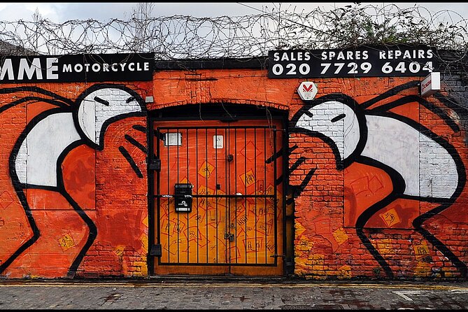 A Ball of Chalk - Guided Private East End Walk - The Ten Bells and East London’s darker story