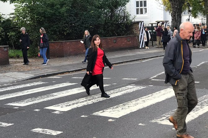 A Beatles London taxi tour and sightseeing experience - Savile Row and the final public show