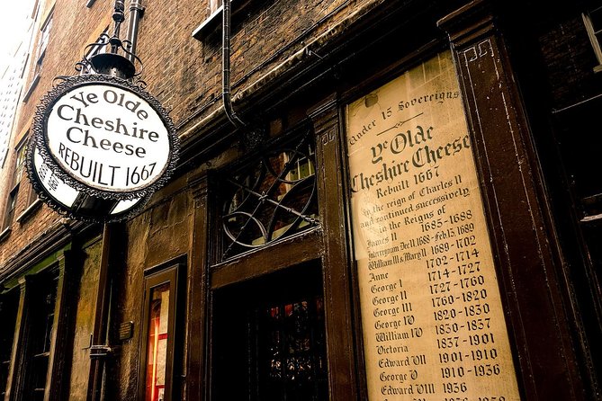 A Christmas Carol and Charles Dickens Old London Walking Tour - Leadenhall Market and Scrooge’s Christmas morning