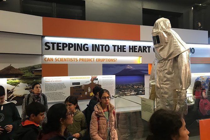 A Day at the Museum - Natural History Museum London - Heat, crowds, and what to bring