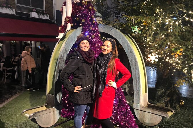A Fairytale Christmas Day with Food and Christmas Concert - Trafalgar Square and old-fashioned decorations