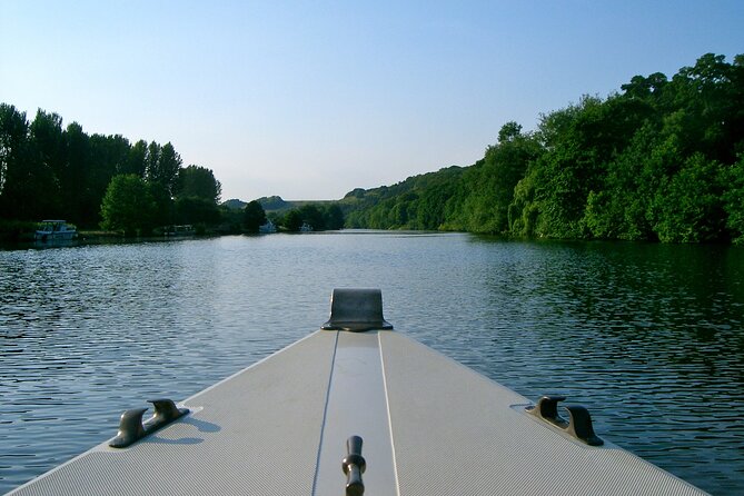 Afternoon Tea Sightseeing River Cruise in Oxford - The University Regatta Course and Christ Church Meadows