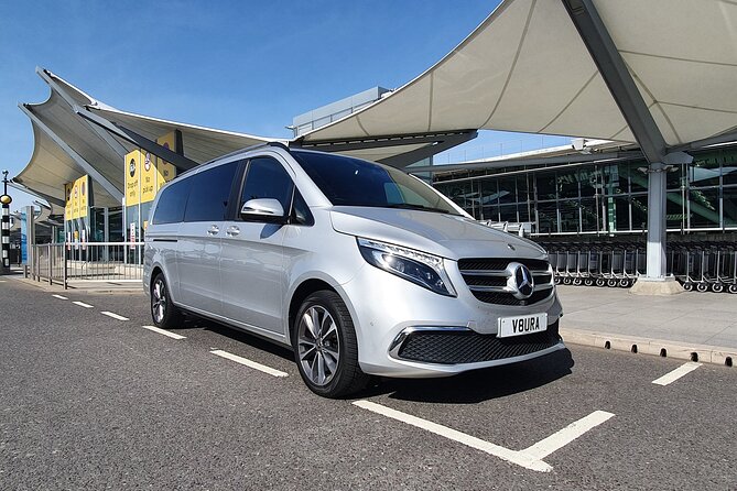 Airport Taxi Service | Lincolnshire to London Heathrow Airport - Door-to-door pickup takes the strain out of airport day