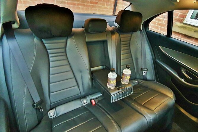 Airport Taxi Service | Lincolnshire to London Heathrow Airport - Chauffeurs who keep the trip calm