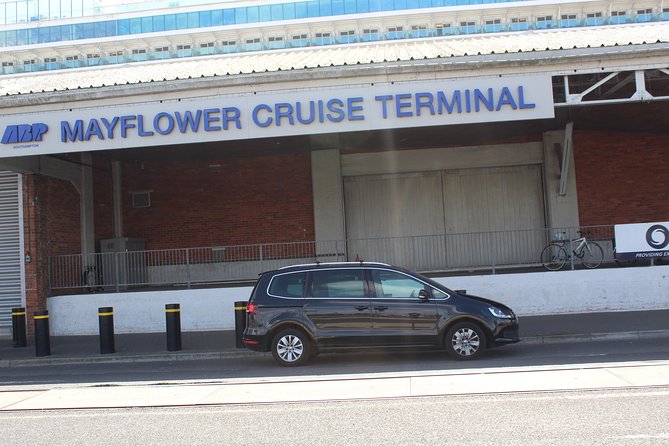 Arrival / Departure Private Transfer Heathrow Airport to Southampton Cruise Port - The drive from Heathrow to Southampton