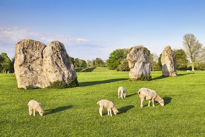 Bath, Avebury and Lacock Village Small-Group Day Tour from London - A 10-hour day requires sensible expectations