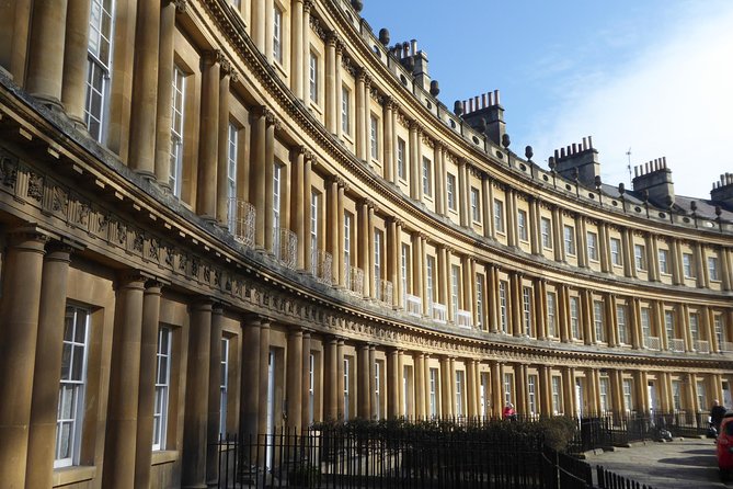 Bath City Tour & Fly a Hawk Experience - Day Tour from Bath - Bath Abbey and the Roman story