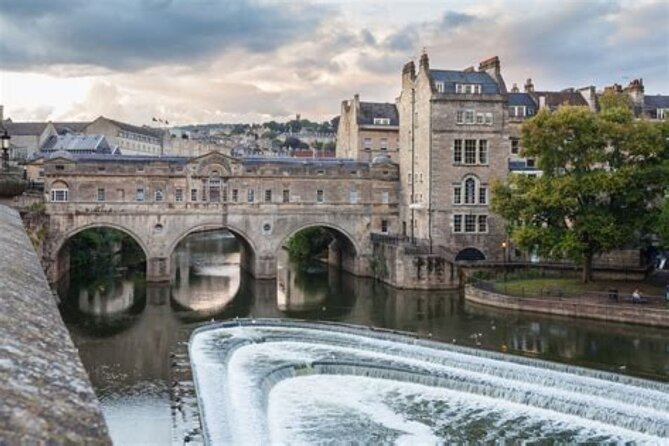 Bath: Local Pubs & Historic Sights Walking Tour (3h) - A pub-led introduction to Bath