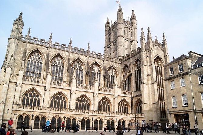 Bath Private Family Tour With Bath University Guide - Assembly Rooms and The Circus