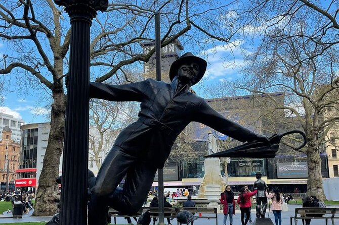 Best of London Walking Tour - 3 Hours, Small Group max 10 people - Guide style and the value of storytelling
