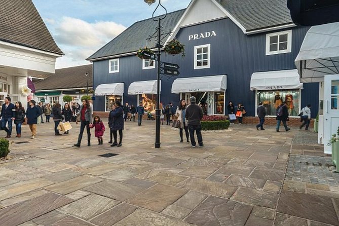 Bicester Village Private Vehicle Round Trip Service from London - Choosing two hours or four