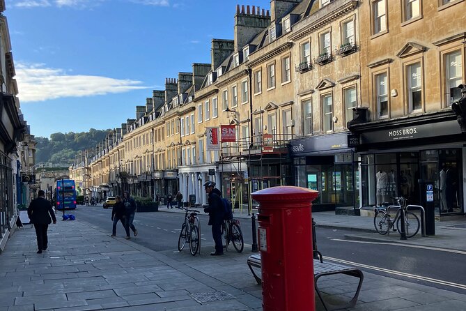 Bridgerton’s Filming Locations in Bath Audio Guide - Ending at Guildhall and a Bridgerton ball