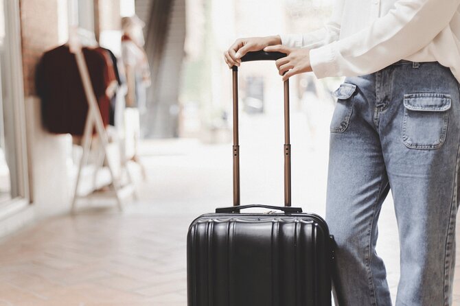 Bristol Luggage Storage - Staff and Storage Hosts