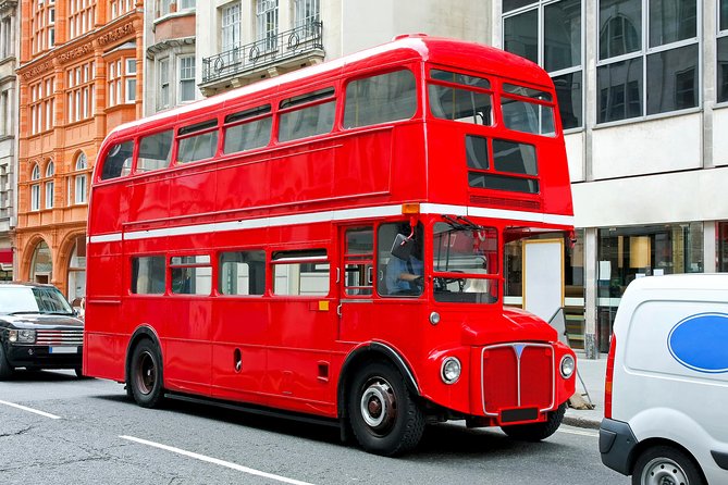 Buckingham Palace and Vintage Bus Tour of London - Westminster Abbey and the royal procession