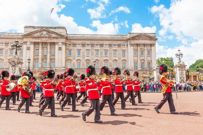 Buckingham Palace and Windsor Castle Self-Guided Tour with Coach - Buckingham Palace begins with a rare look inside