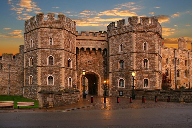 Buckingham Palace and Windsor Castle Self-Guided Tour with Coach - Is the $137.56 price a fair deal?