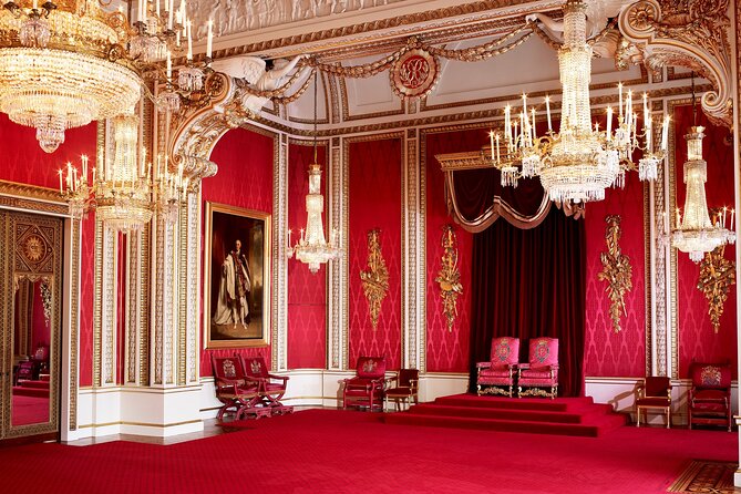 Buckingham Palace Entrance Ticket & British Royalty Guided Tour - Who will enjoy this tour most?