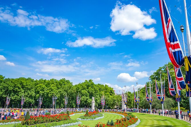 Buckingham Palace Exterior and Royal History Private Tour - Is the $260.99 price good value?