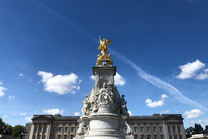 Buckingham Palace Visit & Changing of the Guard Walking Tour - Who should book this experience?