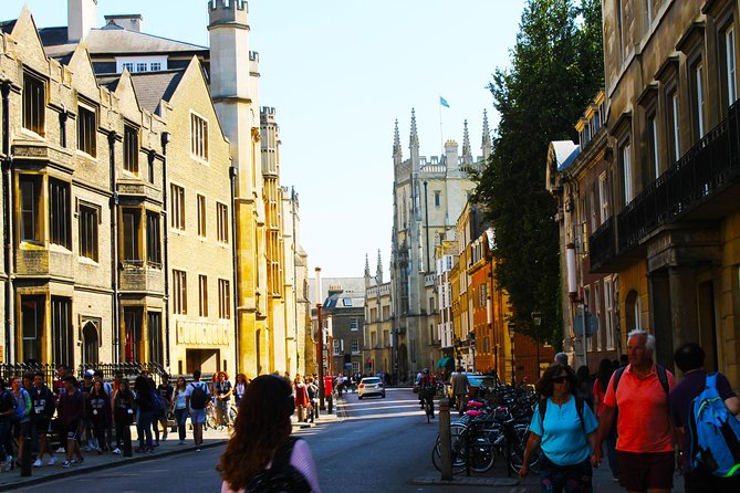 Cambridge University Walking Tour - Finding Cambridge’s origins at Magdalene Bridge