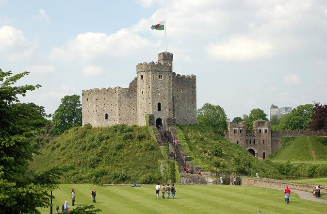 Cardiff Day Tour from London with Local Guide (Visit Wales) - Key points at a glance