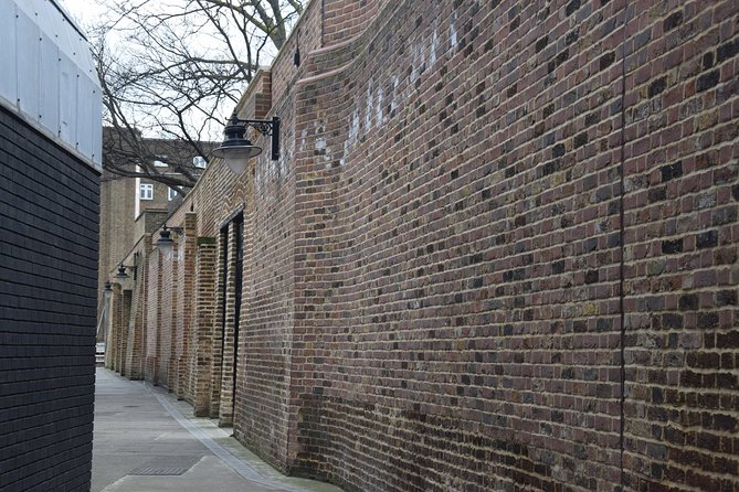 Charles Dickens London Walking Tour - The stories behind the streets