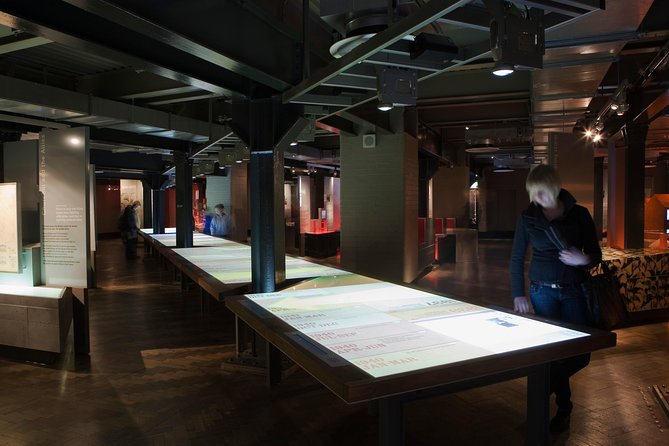 Churchill War Rooms "Behind The Glass" and Private Car Tour - Should you book the Behind the Glass tour?