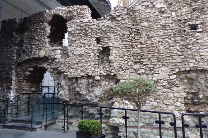 City of London: Tales and Legends of the Historic Center - Harry Potter connections without turning the walk into a film tour