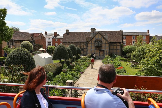 City Sightseeing Stratford-upon-Avon Hop-On Hop-Off Bus Tour - Why the bus works in a small town