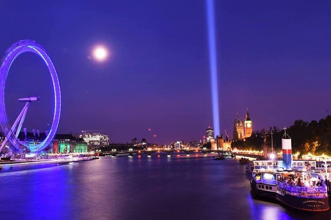 Comedy Night on The River Thames - Drinks, staff, and the social side
