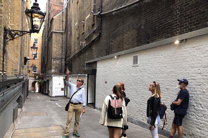 Crime and Policing London Walking Tour - Whitehall, Downing Street, and policing in wartime