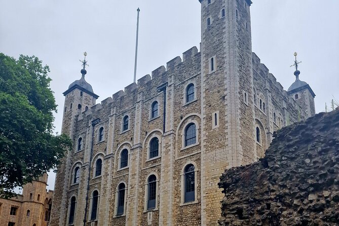 Crown Jewels Royal Secrets Scandals and Tower of London Tour - Timing, meeting point, and group size