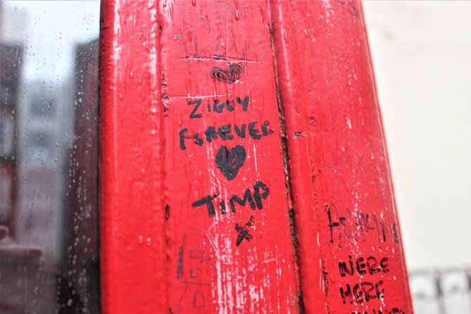 David Bowie Walking Tour of London - Soho, Tin Pan Alley, and the Ziggy Stardust address