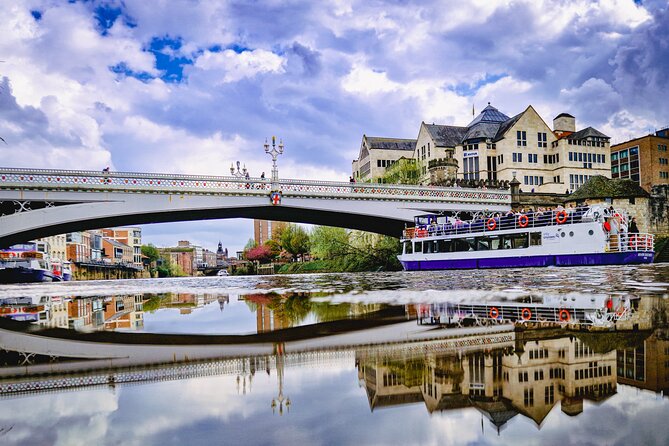 Daytime Sightseeing Boat Cruise in York - Open deck or indoor seating?