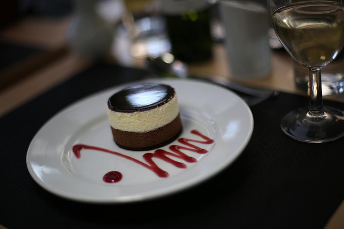 Dinner and Jazz Cruise on the River Thames - Tower Pier, the Tower of London, and Tower Bridge