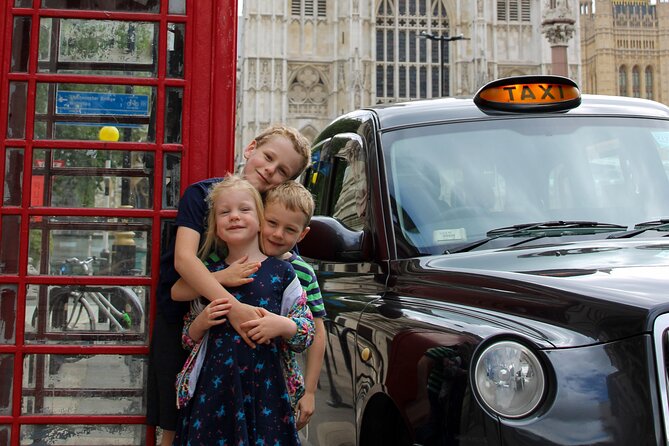Discover London in a Panoramic Black Cab - Buckingham Palace and the Royal Quarter