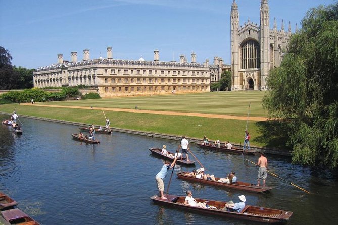 Discover Oxford and Cambridge with Guide from London by Coach - The real appeal: Oxford and Cambridge without the roadwork