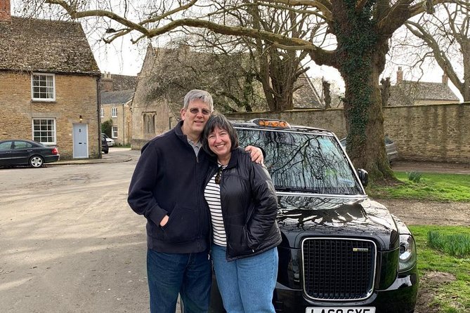 Downton Abbey and Castle Taxi Tour from London with Hotel Pickup - The Cotswold villages and the countryside drive