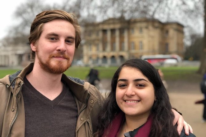 Downton Abbey London Filming Locations: Private Half-Day Tour - From Buckingham Palace to St. James’s