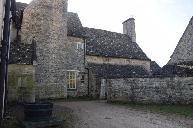 Downton Abbey Town and Country Tour from London by Private Black Taxi - Bampton, the real Downton Village