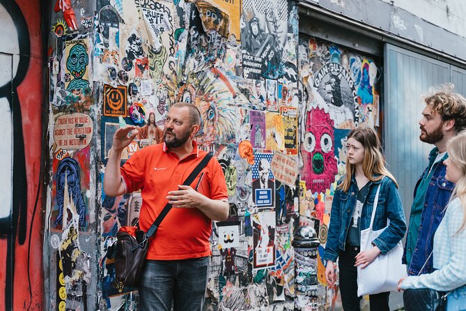 East End London Instagrammable Street Art and Graffiti Tour - Dray Walk and Allen Gardens explain how walls evolve