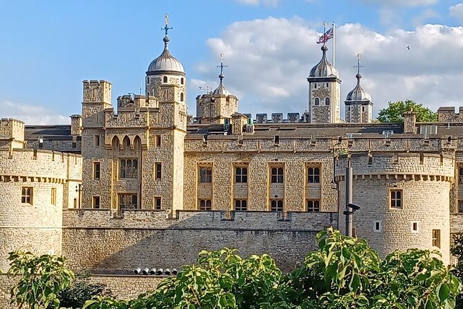 Easy Access Tower of London Crown Jewel Torture and Executions - Why this Tower of London tour works