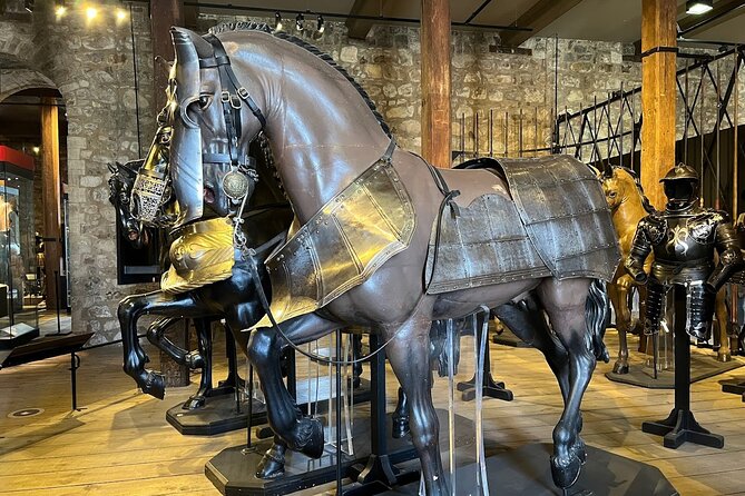Easy Access Tower of London Crown Jewel Torture and Executions - The White Tower and the royal armor collection